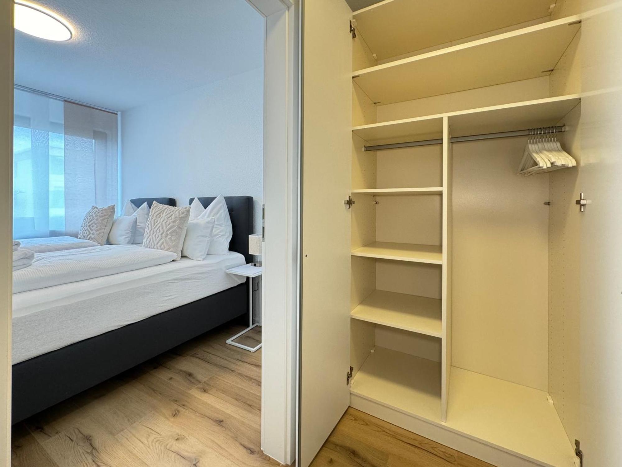 3 Zimmer Apartment, 90 Qm, Ruhig Und Zentrumsnah, Max 6 Pers, 15 Qm Balkon , Private Garage, Internet 1000 Mbit Sindelfingen Ngoại thất bức ảnh